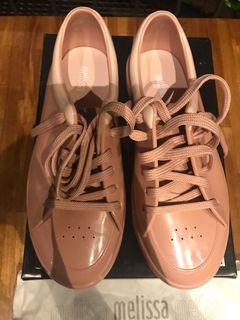 Sepatu melissa