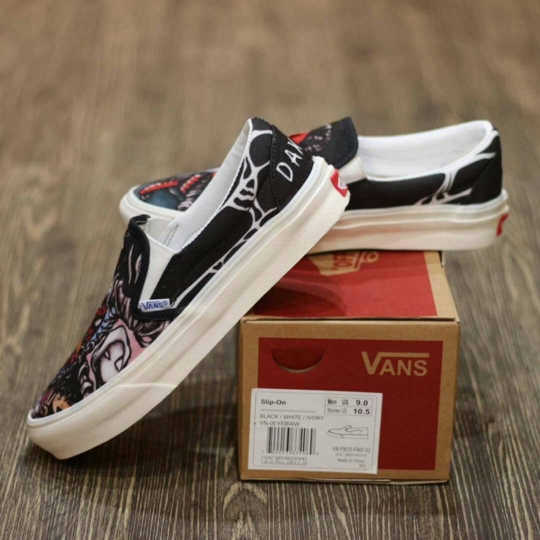 Sepatu vans marvel terbaru clearance