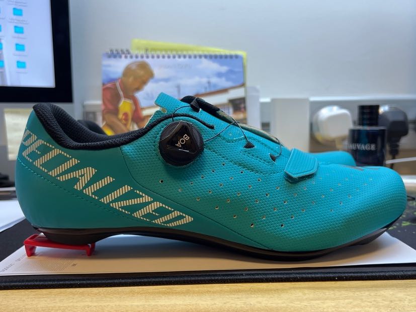 Specialized Torch 1.0 Road Shoes Size 44 Aqua, Sports Equipment 