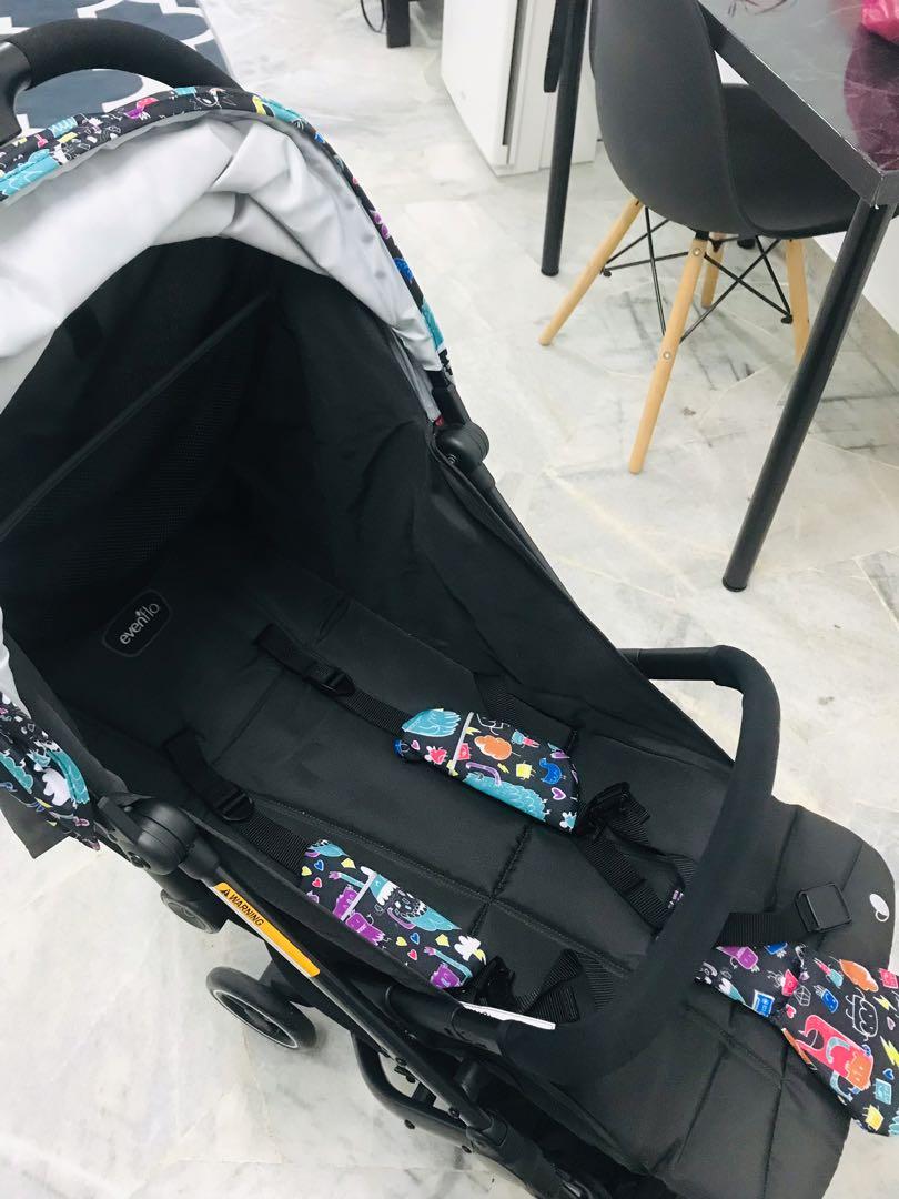 Stroller Evenflo x GB Pilot Compact Stroller Limited Edition