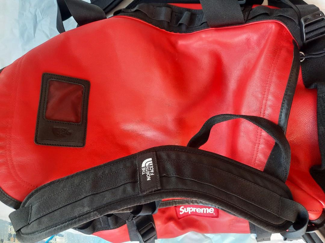 supreme x northface leather duffle bag red, 名牌, 手袋及銀包