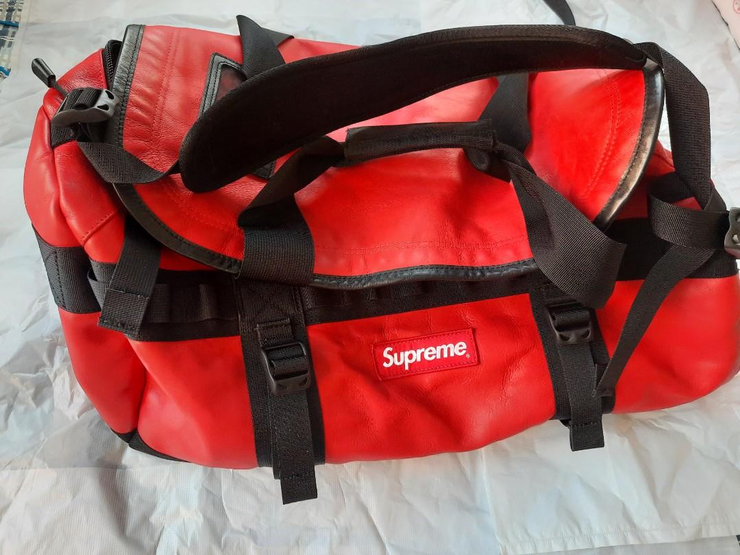 supreme x northface leather duffle bag red, 名牌, 手袋及銀包