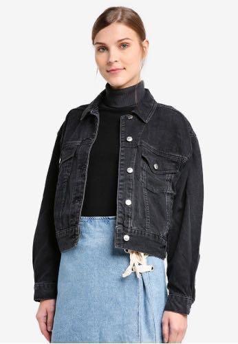 TOPSHOP Moto Cropped Black Denim Jacket Women s Fashion Coats Jackets and Outerwear on Carousell