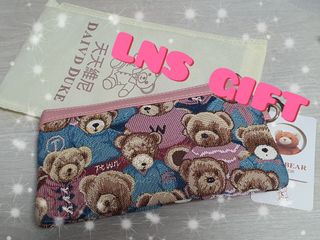 (Category: ) located in . Submitted by giftntots (Listing ID 1123278591, Image 1). Description: .