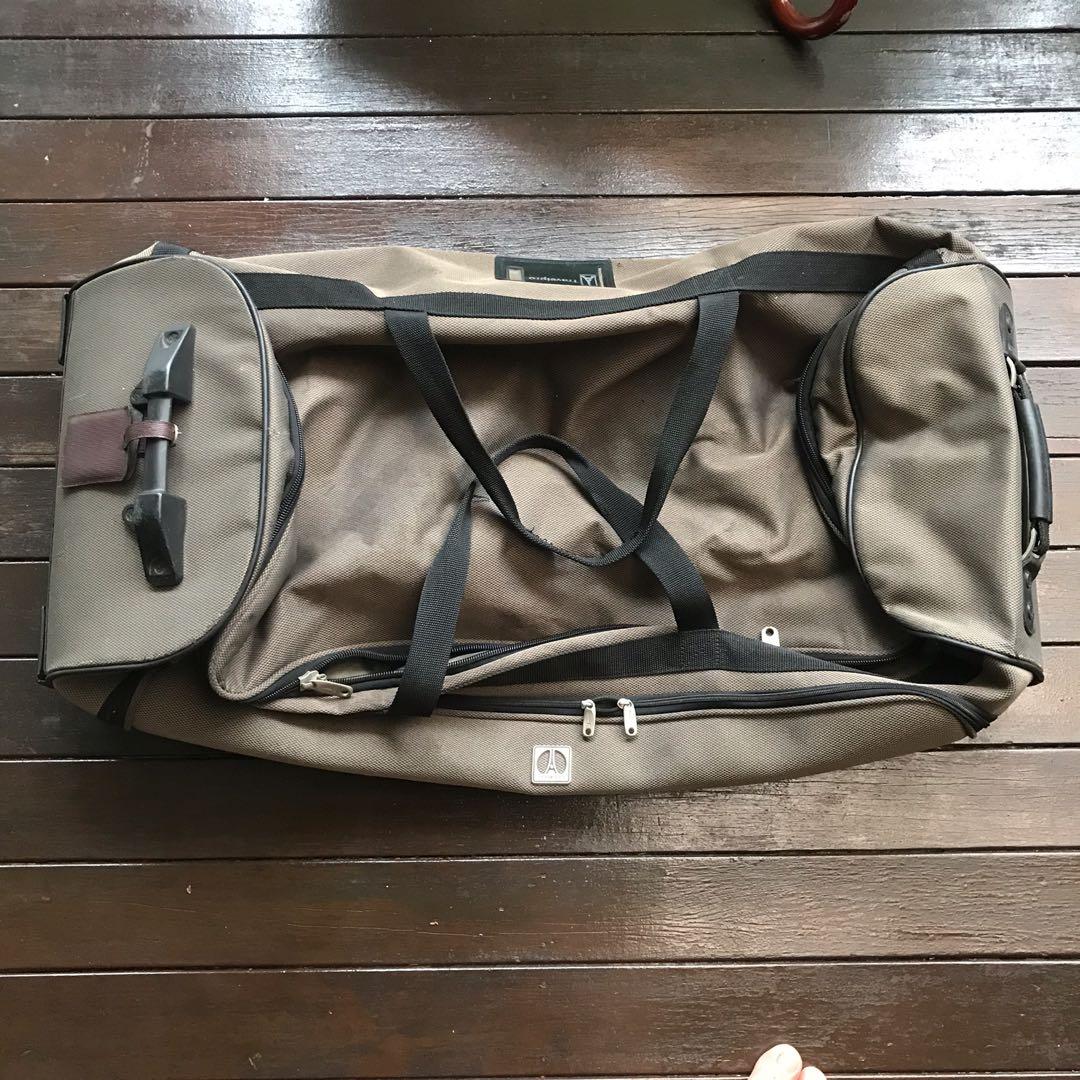 Travel pro duffle hot sale bag