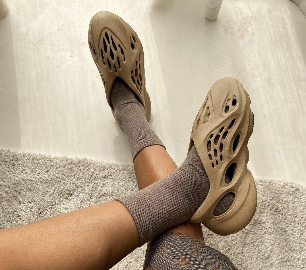 Yeezy foam runner ochre, Men's Fashion, Footwear, Sneakers on Carousell