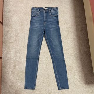 (Category: ) located in . Submitted by pataetic (Listing ID 1123255630, Image 1). Description: .