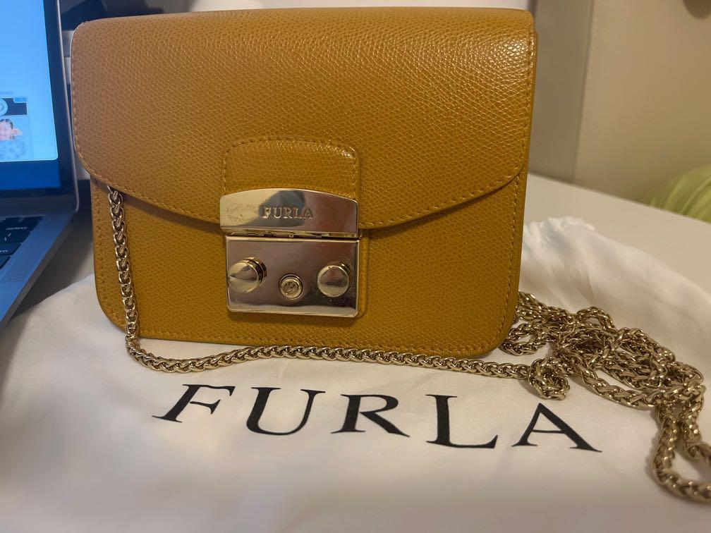 Furla discount mustard bag