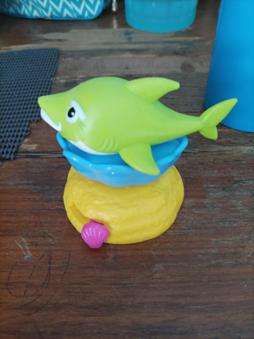 Baby shark(grandpa shark), Toys & Collectibles, Mainan di Carousell