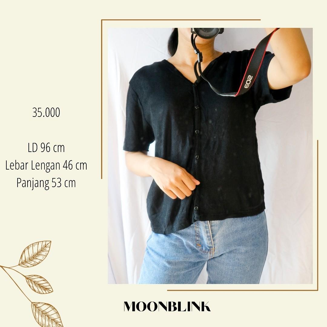 Blouse Rajut, Fesyen Wanita, Pakaian Wanita, Atasan di Carousell