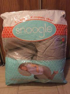 BNIB Snoogle pregnancy pillow