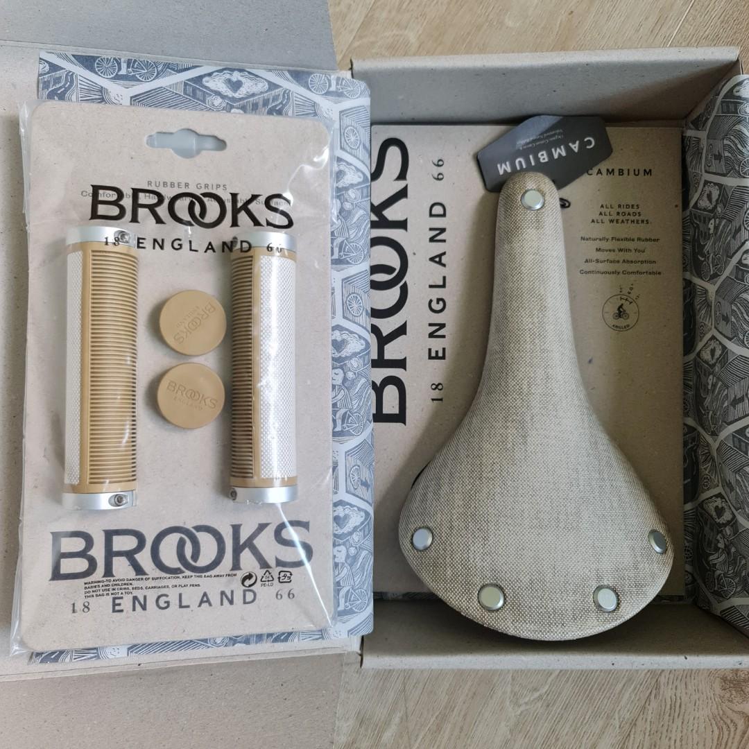 Brooks C17 special white saddle