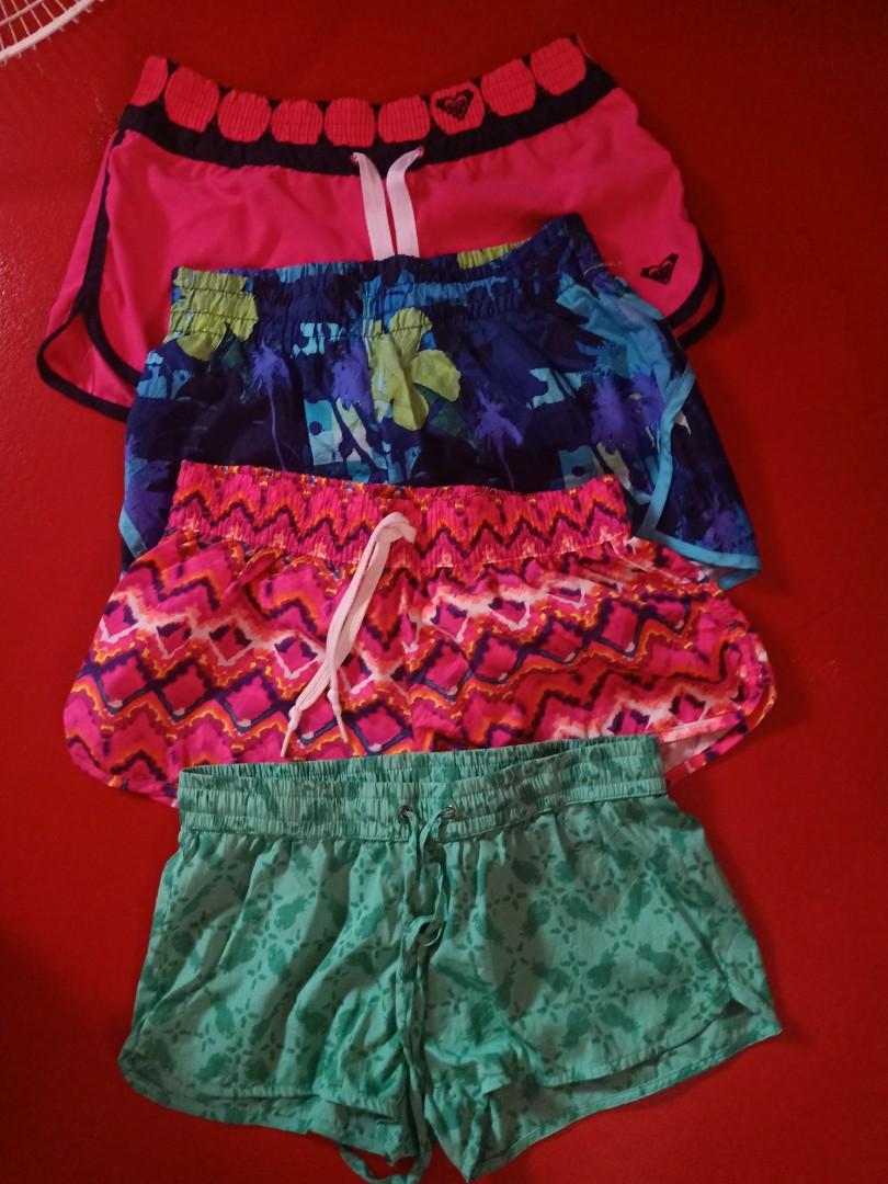Bundle of 4 active wear (Category: Activewear) located in Cavite. Submitted by stuffby_c (Listing ID 1126755557, Image 1). Description: bundle of 4 brands are posted already OP pink with flaw.