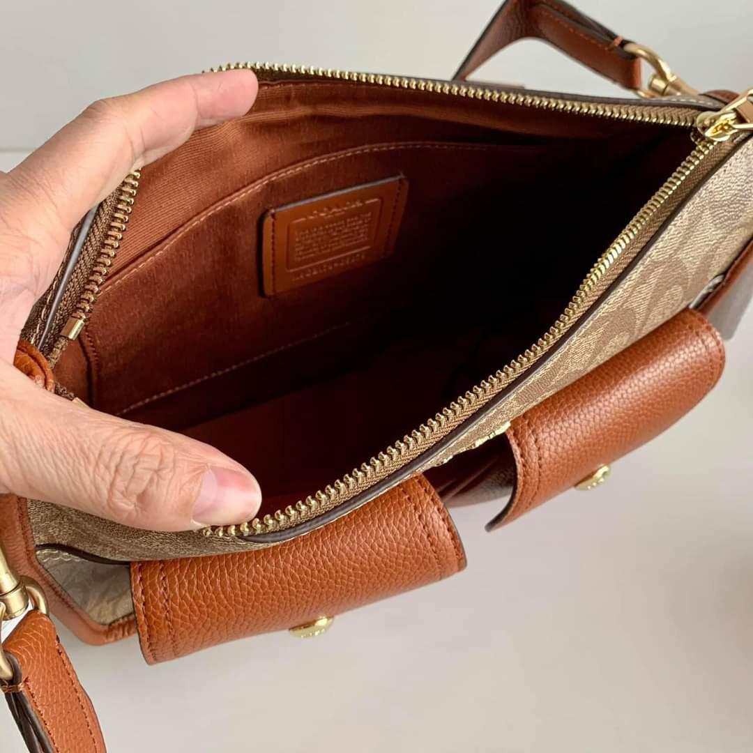 💯New🇺🇲Coach Pennie Crossbody With Coin Case In Signature Canvas