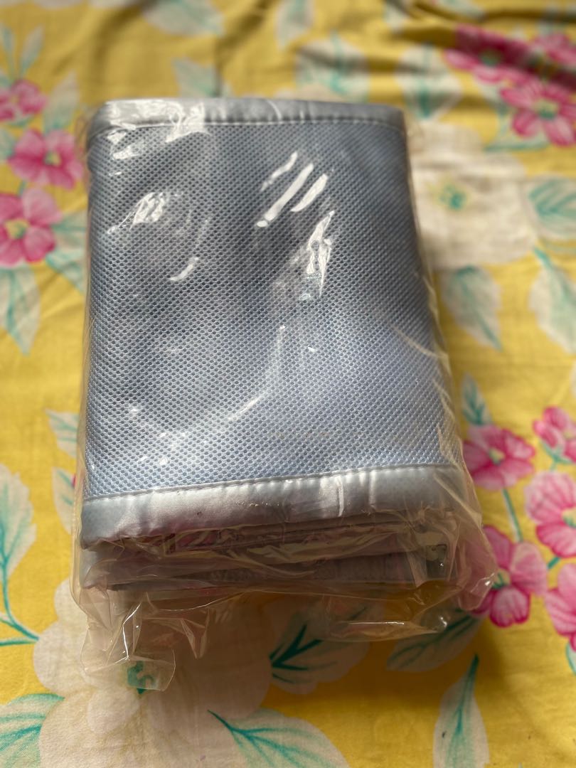 Cot/Crib bumper never used, Babies & Kids, Baby Nursery & Kids