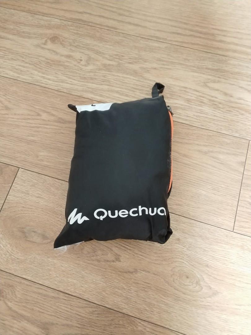 Quechua discount raincoat folding