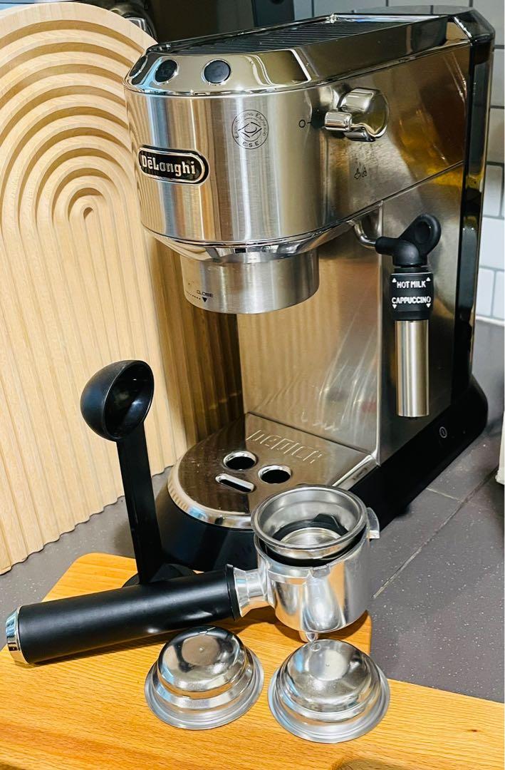 Delonghi Dedica Ec685M espresso machine, TV & Home Appliances, Kitchen