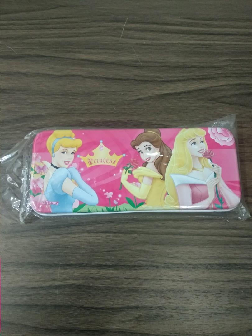 Disney Princess Pencil Case (metal) (Category: Stationery & School Supplies) located in Quezon City. Submitted by chocolatina (Listing ID 1126738944, Image 3). Description: Disney Princess Pencil Case (metal) 2 layers Length 21cm Width 8.5cm Pick up location: Brgy Immaculate Concepcion Shipping can be arranged as long as buyer agrees to shoulder the shipping fee Mode of payment: Gcash/Maya.