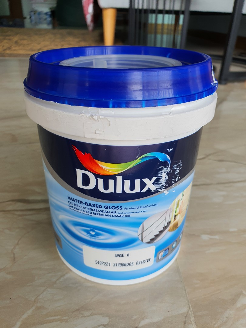 Dulux waterbased paint for wood and metal, white color., Furniture