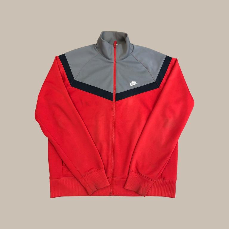 Red nike hotsell jackets