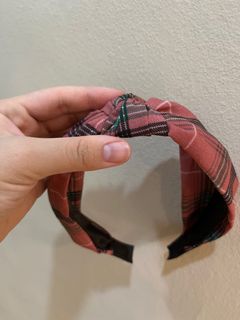 (Category: ) located in . Submitted by clearmywardrobeplsss (Listing ID 1126743219, Image 1). Description: .