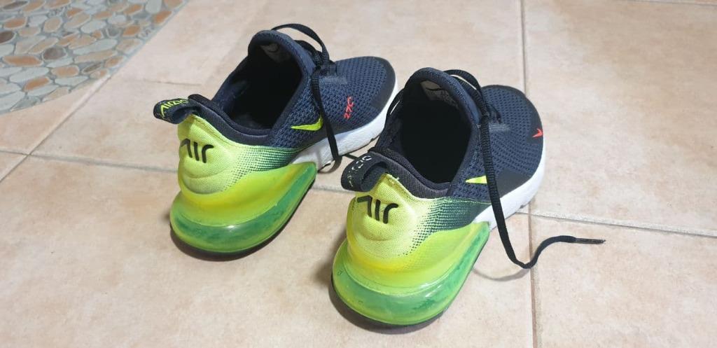 Hardly used Nike Air Max 270 Men s Fashion Footwear Sneakers on