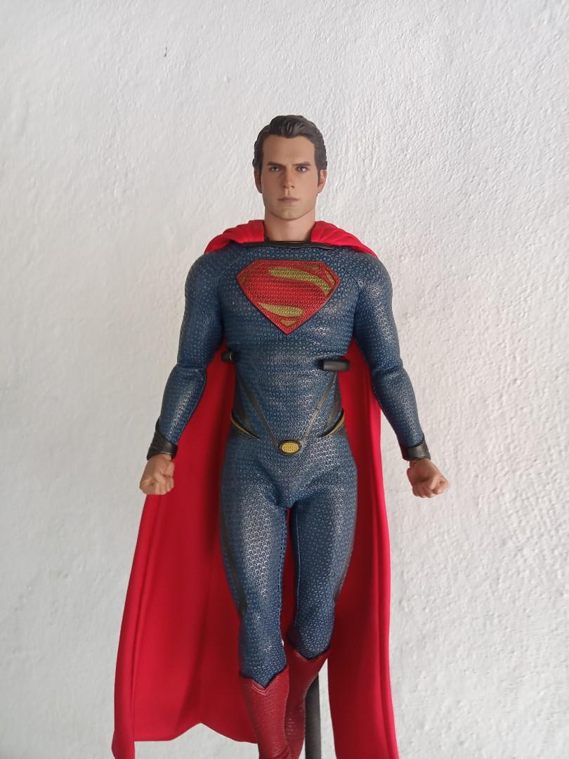 Hot Toys MMS200 Man of Steel 1/6th scale Superman Collectible Action Figure
