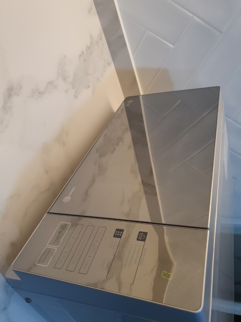 LG iWave microwave oven, TV & Home Appliances, Kitchen Appliances