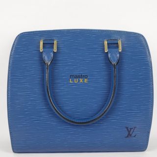 (Category: ) located in . Submitted by sg.mastroluxe (Listing ID 1126784459, Image 1). Description: .