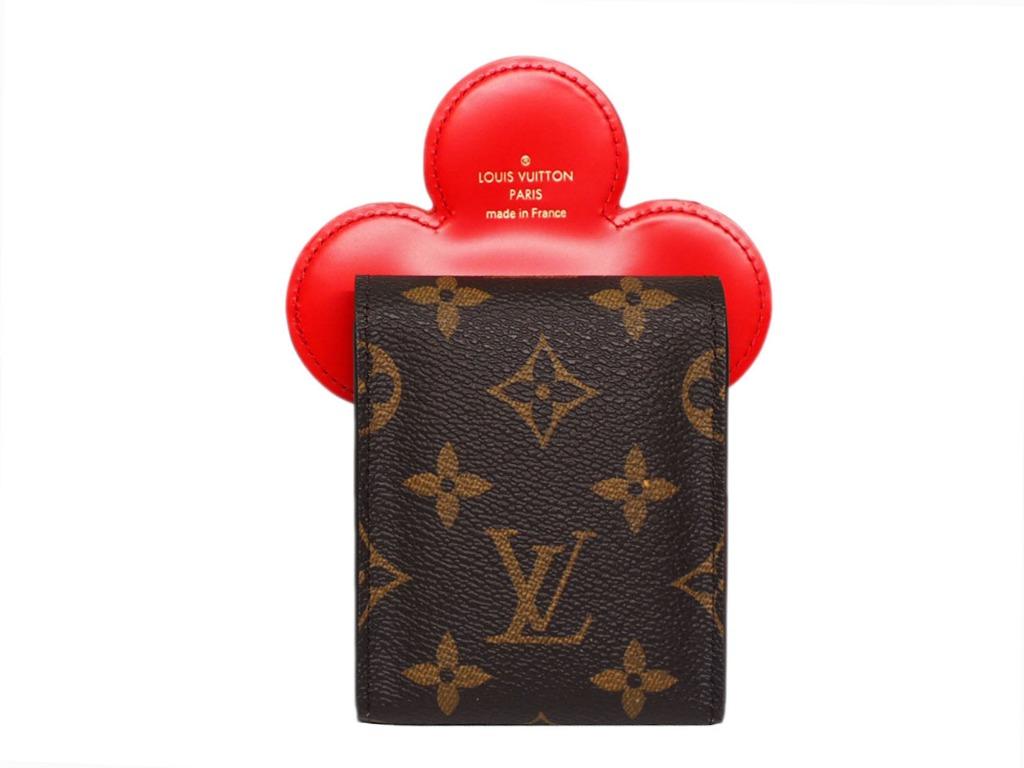 Louis Vuitton GI0446 Monogram canvas/ Monogram Flower Vivienne playing  cards and pouch, Luxury, Bags & Wallets on Carousell