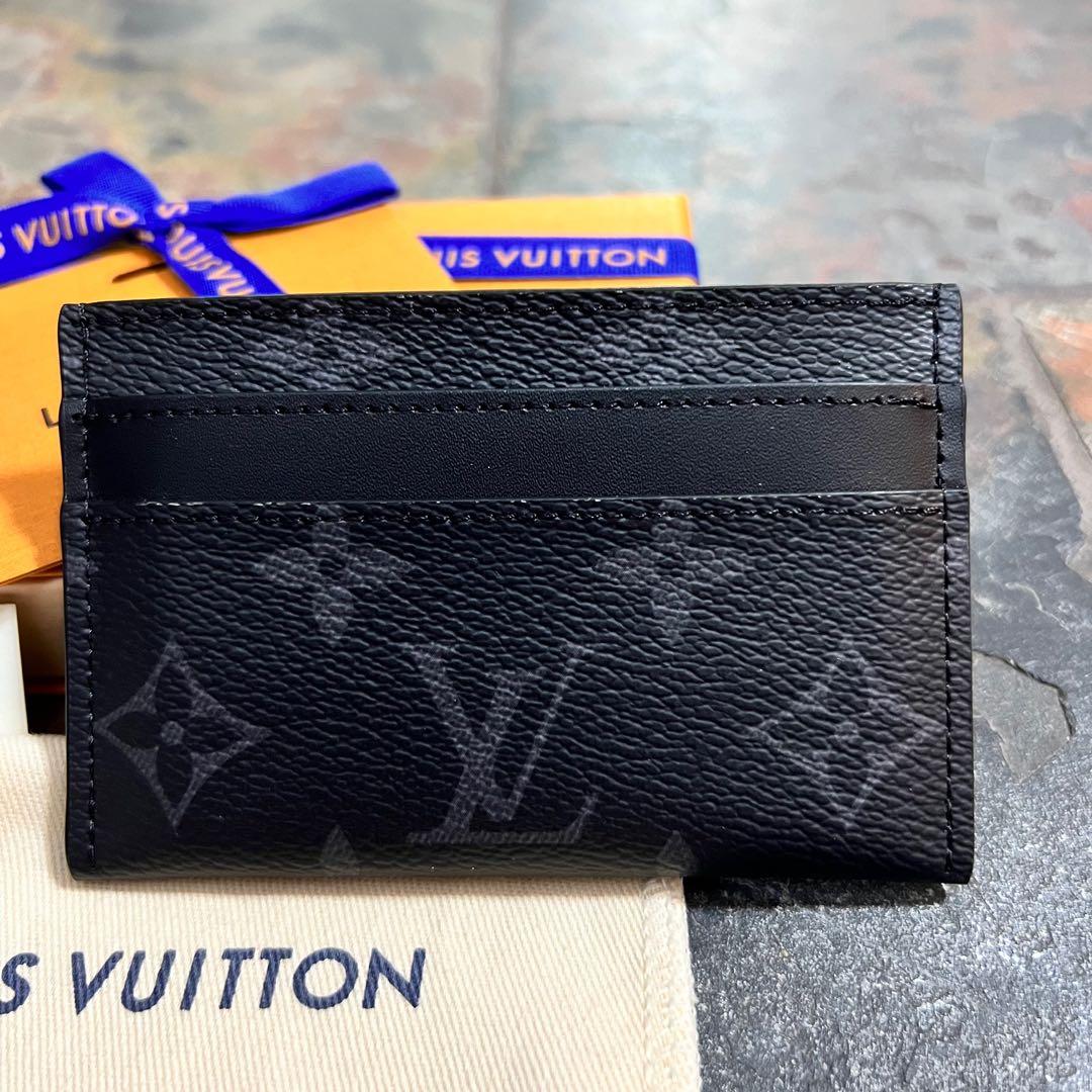 Louis Vuitton Double Card Holder (M62170), Men's Fashion, Watches &  Accessories, Wallets & Card Holders on Carousell