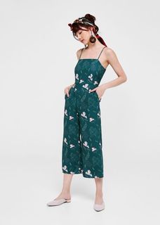 (Category: ) located in . Submitted by ohmywardrobe (Listing ID 1126734167, Image 1). Description: .