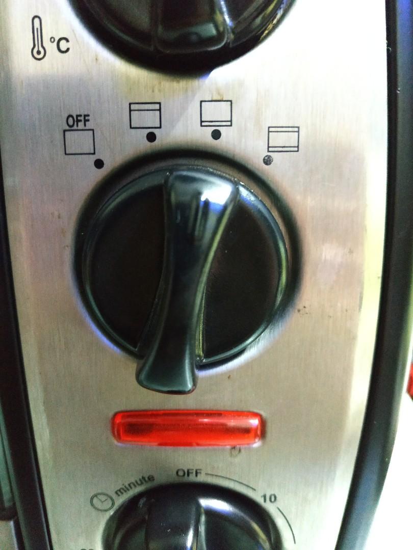 Loyola 1300 Watt Electric Oven, 家庭電器, 廚房電器, 焗爐及多士爐 Carousell