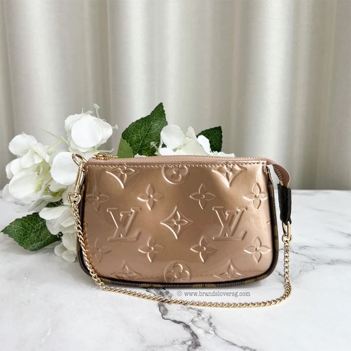 So in love with my new LV Mini Pochette Vernis Leather (Rose Gold) :  r/Louisvuitton