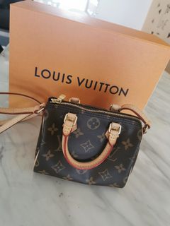 (Category: ) located in . Submitted by closetsale425 (Listing ID 1126804628, Image 1). Description: .