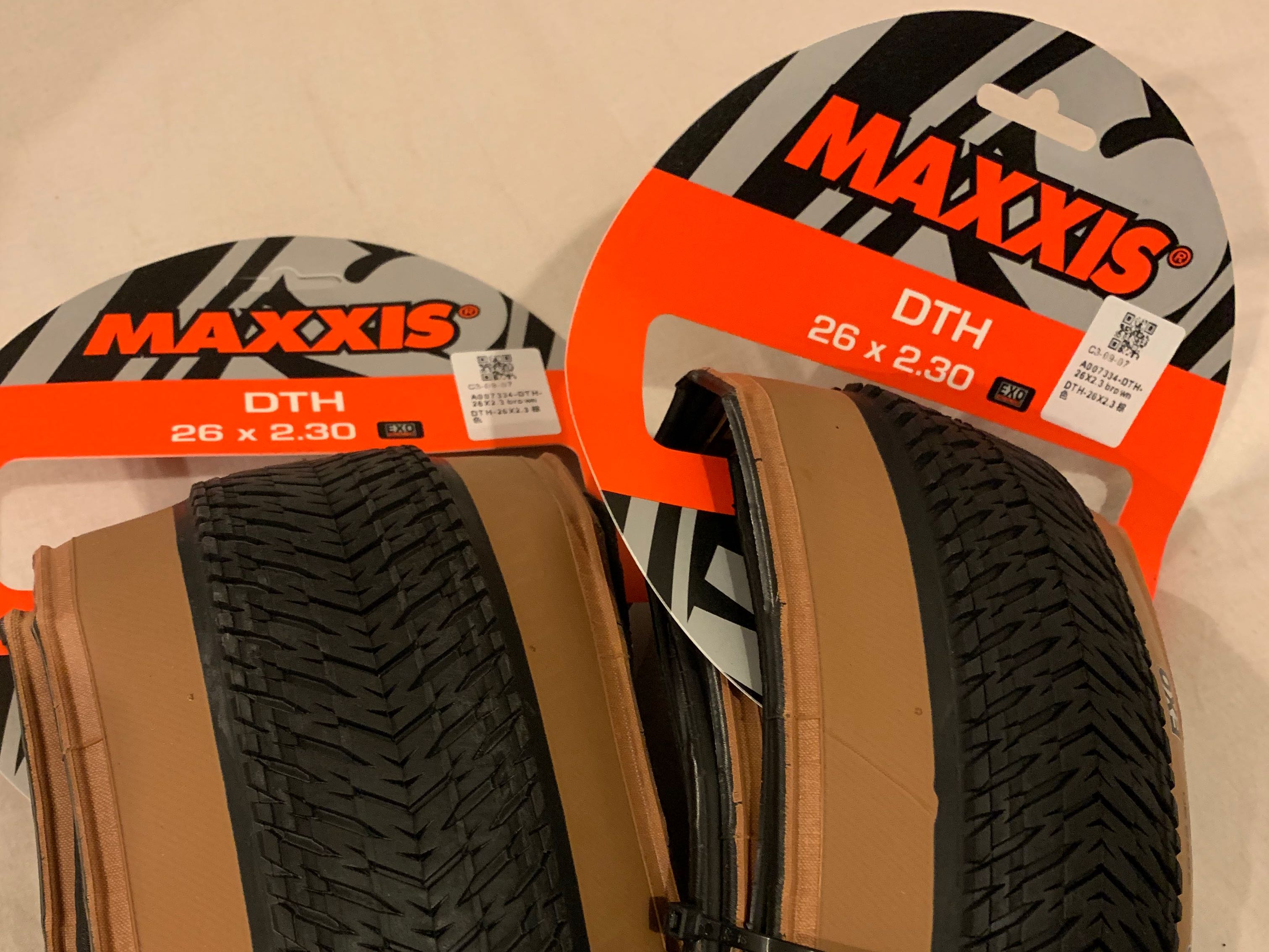 Maxxis 26 x 2.30 sale