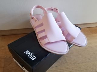 （分類：）位於 。 由 kayenne 提交（商品編號 1126806994，圖片 1）。簡介： 。