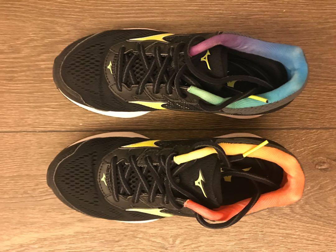 Mizuno Wave Rider 21 Osaka Carousell