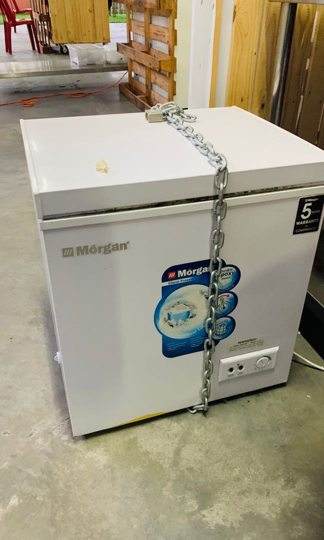 60L Mini Chest Freezer MCF0658L, TV & Home Appliances, Kitchen