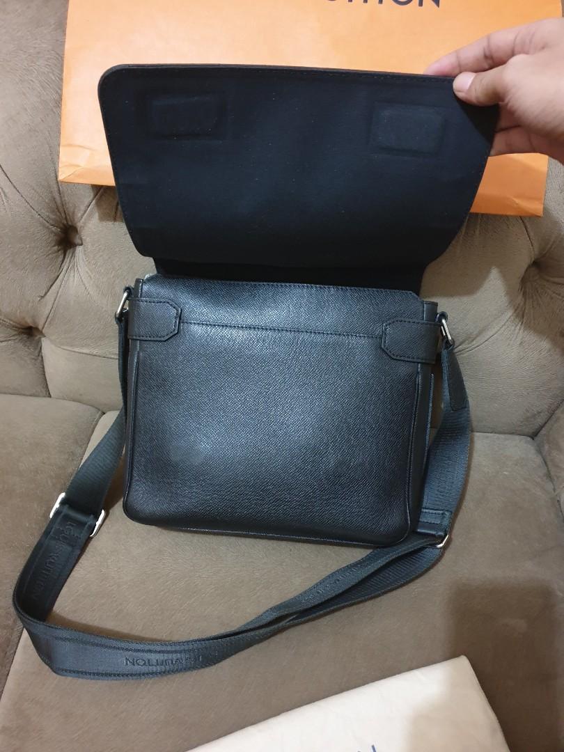 Mulus .authentic tas selempang .messenger louis vuitton .lv