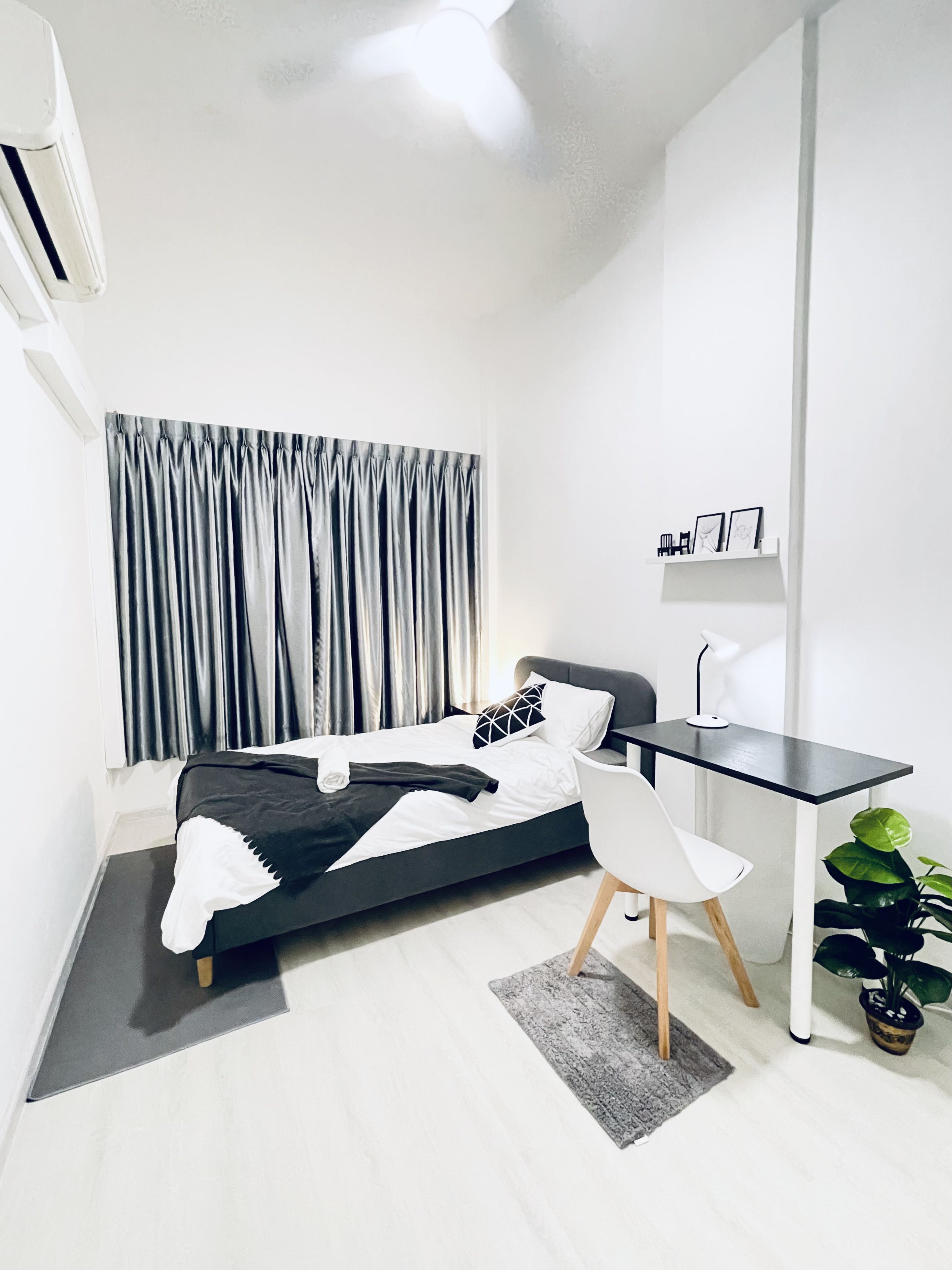 (Category: ) located in . Submitted by swong_cc (Listing ID 1119996113, Image 1). Description: .