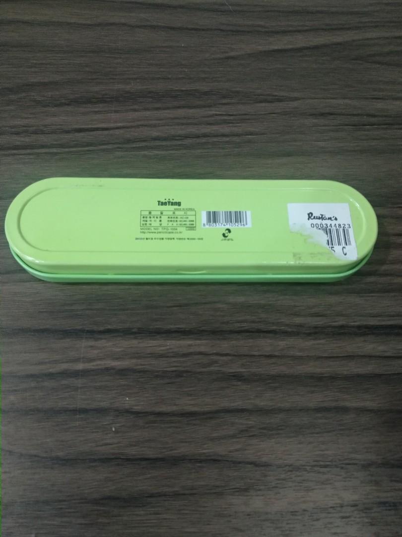 PPG Pencil Case ( metal -2 pcs) (Category: Stationery & School Supplies) located in Quezon City. Submitted by chocolatina (Listing ID 1126736968, Image 3). Description: Powerpuff Girls metal pencil case (2 pcs) Bought from Rustan's Green and Blue available Length 19cm Width 5cm Compact and cute Pick up location: Brgy Immaculate Concepcion Shipping can be arranged as long as buyer agrees to shoulder the shipping fee Mode of payment: Gcash/Maya.