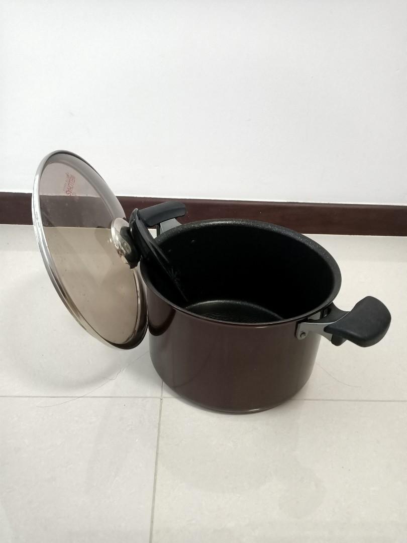 Quantanium Deep cooking Pot, TV & Home Appliances, Kitchen Appliances