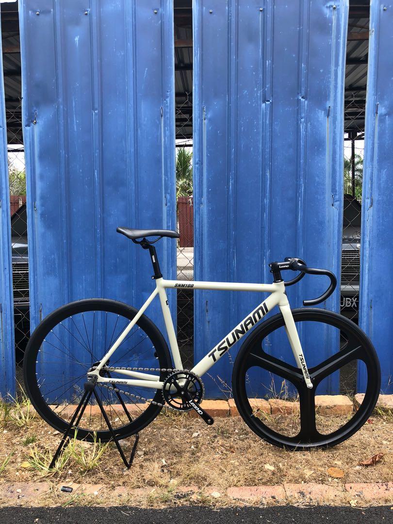 Tsunami 2025 fixed gear
