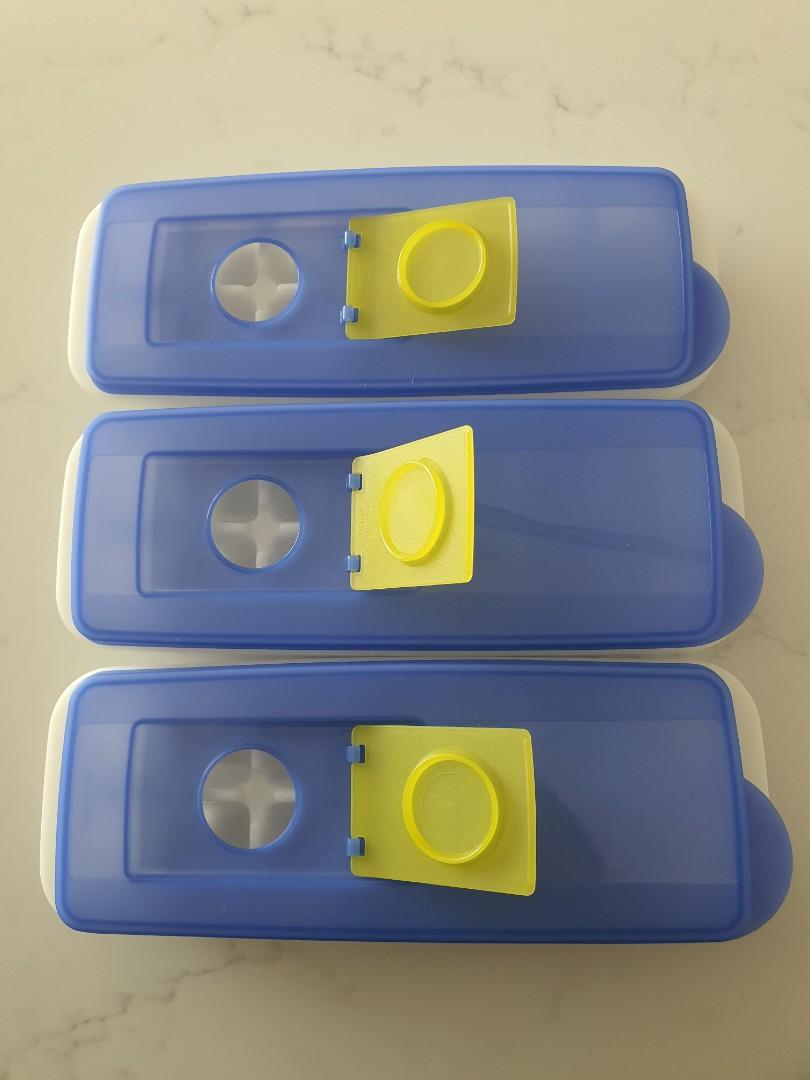 Tupperware ice cube tray, Furniture & Home Living, Kitchenware
