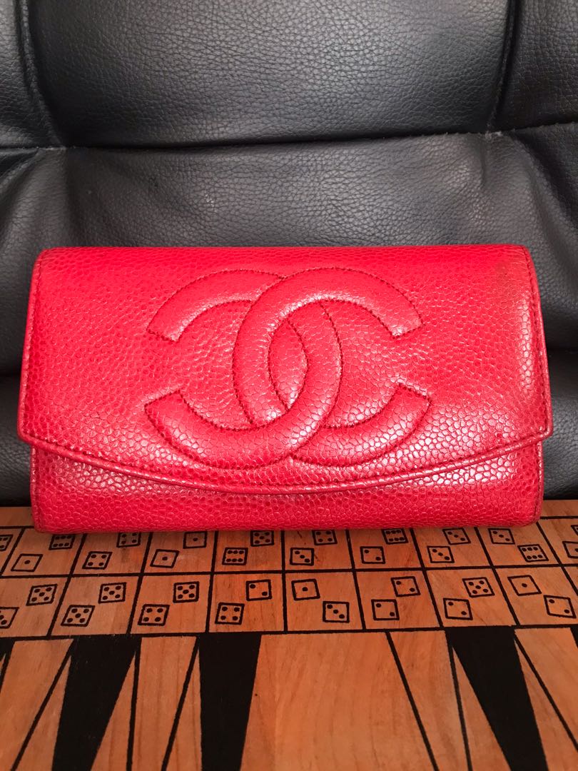 Vintage Chanel Red Caviar Leather CC Wallet, Luxury, Bags & Wallets on  Carousell