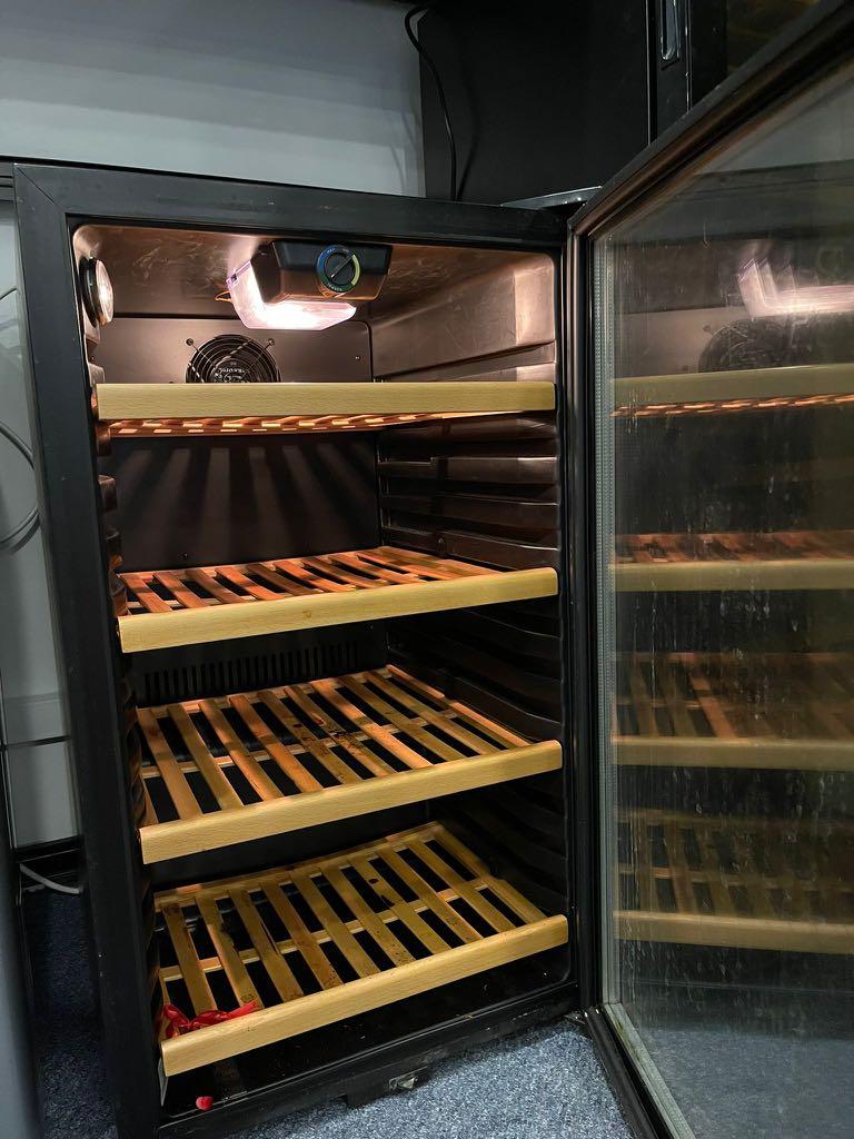 VINTEC V30SG Wine Fridge, TV & Home Appliances, Kitchen Appliances
