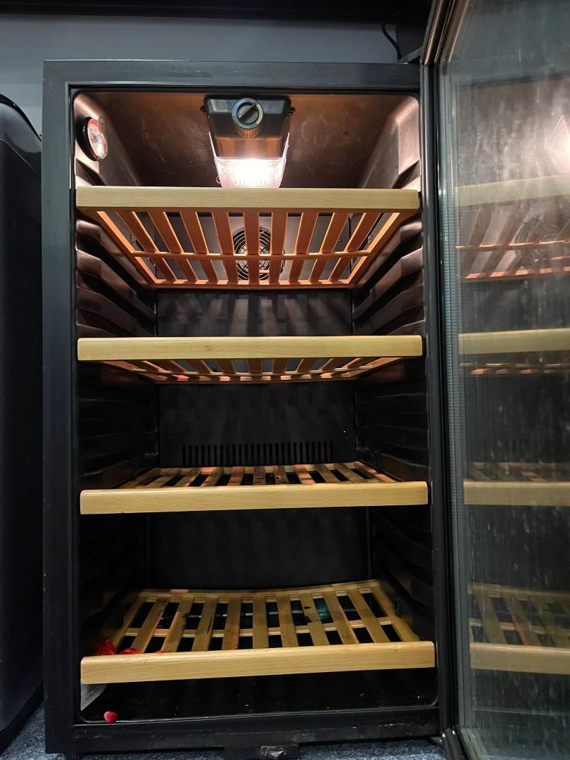 VINTEC V30SG Wine Fridge, TV & Home Appliances, Kitchen Appliances