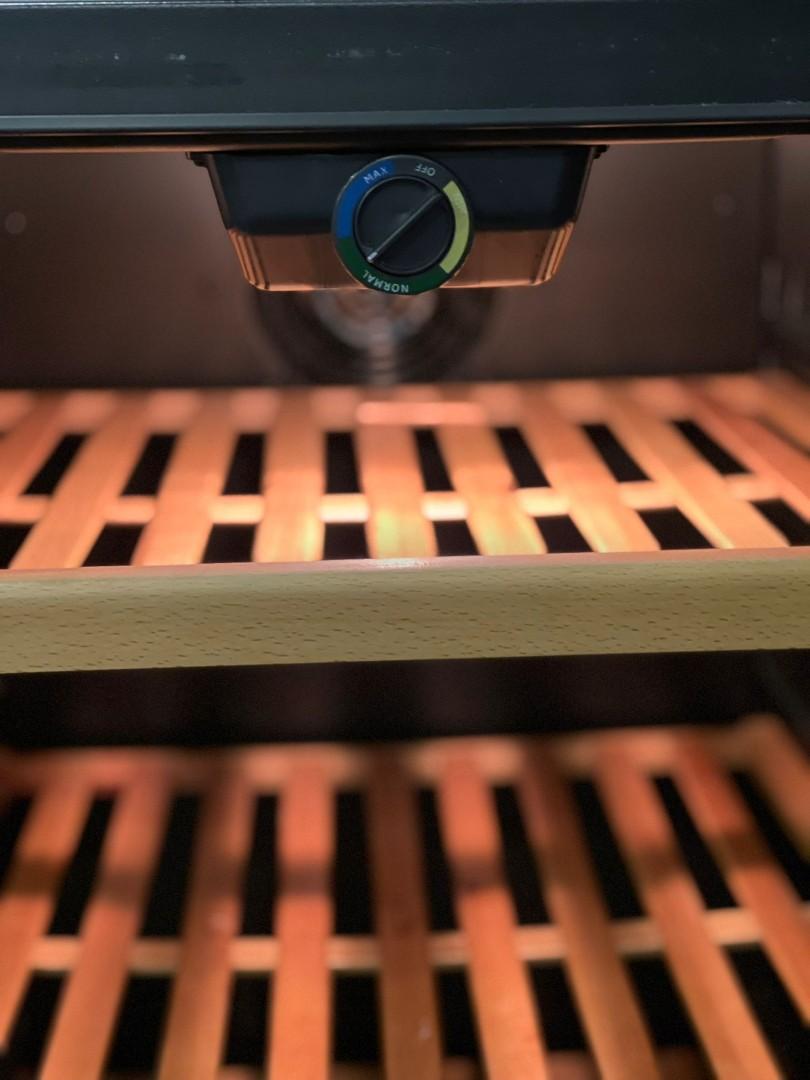 VINTEC V30SG Wine Fridge, TV & Home Appliances, Kitchen Appliances