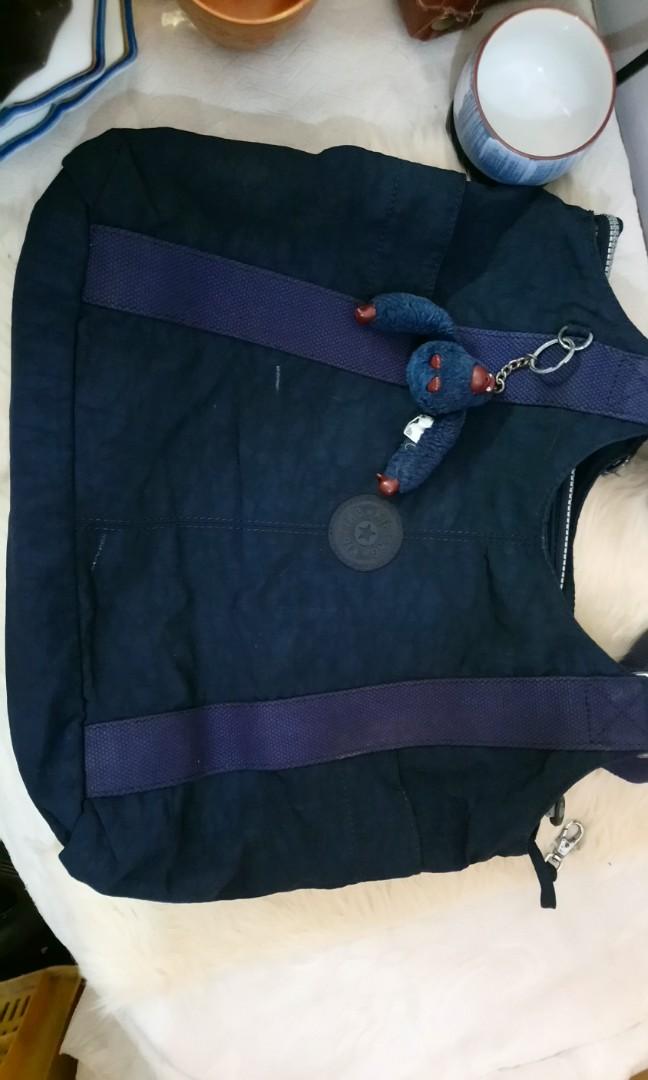 ‼️SALE‼️Kipling Shoulder Bag (Category: Shoulder Bags) located in Manila. Submitted by leapmoonlight (Listing ID 1126995954, Image 1). Description: Preloved With minor flaw sa handle kayo na magpa repair pero walang sira o butas. With unggoy charm..